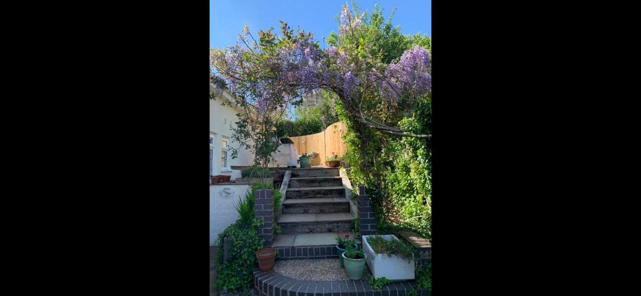 Rosemary House Brs Airport Accommodation Winford Buitenkant foto