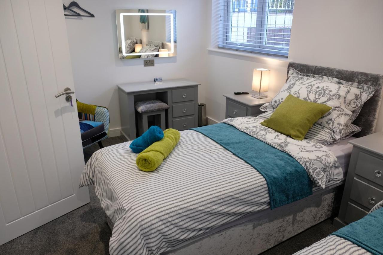 Rosemary House Brs Airport Accommodation Winford Buitenkant foto