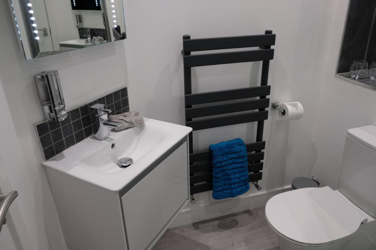 Rosemary House Brs Airport Accommodation Winford Buitenkant foto
